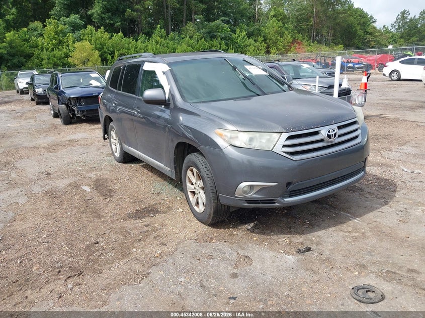 2011 Toyota Highlander VIN 5TDZK3EH9BS041146 IAAI salvage auction — INTERIOR BURN, Salvage (Mississippi), sold $950 on 2026-07-15 (photo 1)