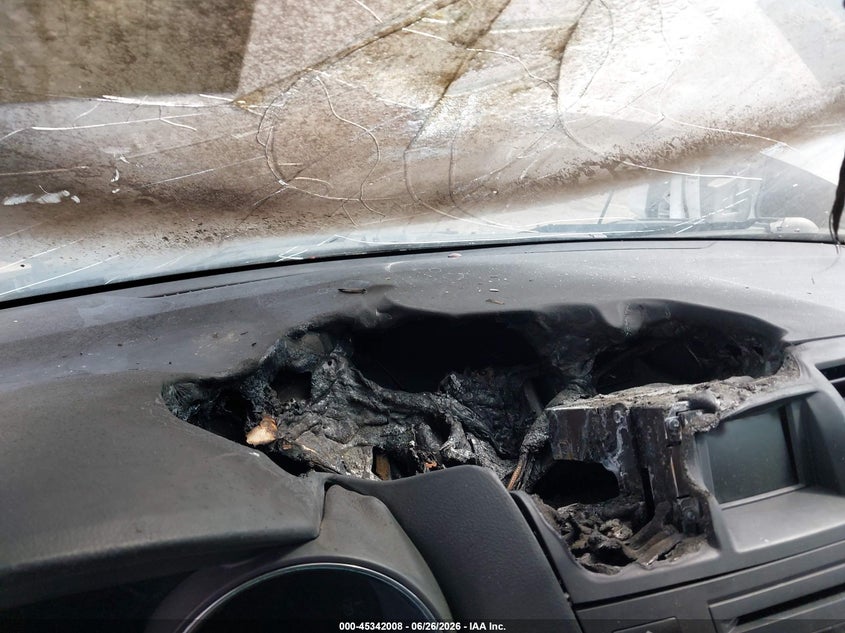 2011 Toyota Highlander VIN 5TDZK3EH9BS041146 IAAI salvage auction — INTERIOR BURN, Salvage (Mississippi), sold $950 on 2026-07-15 (photo 6)