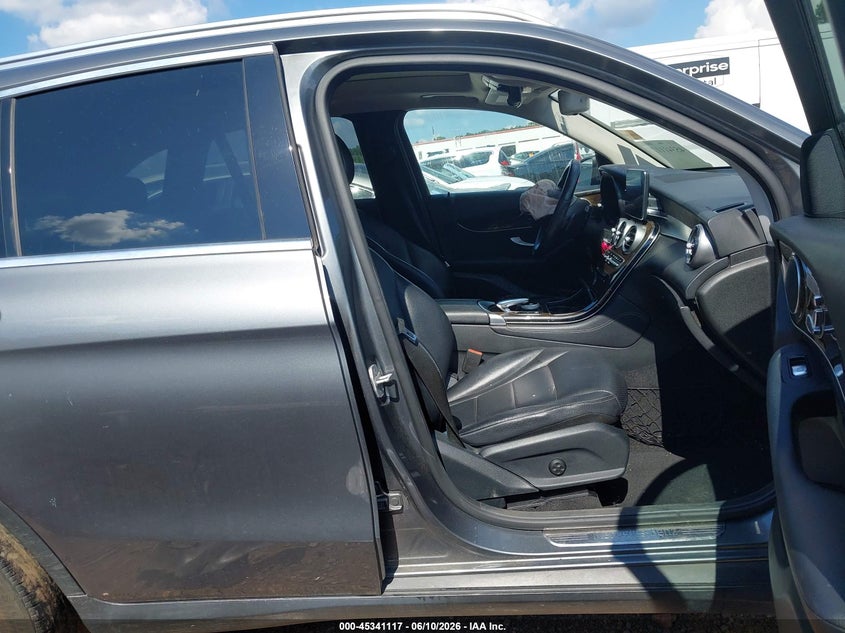 2016 Mercedes-benz Glc VIN WDC0G4JB6GF065262 IAAI salvage auction — FRONT END, Wait Title, sold $3,400 on 2026-08-19 (photo 5)