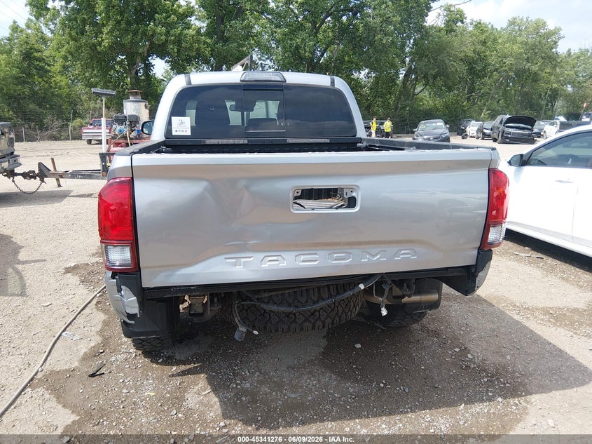 2019 Toyota Tacoma VIN 5TFCZ5AN7KX196121 IAAI salvage auction — REAR END, Clear (Indiana), sold $15,300 on 2026-07-15 (photo 6)