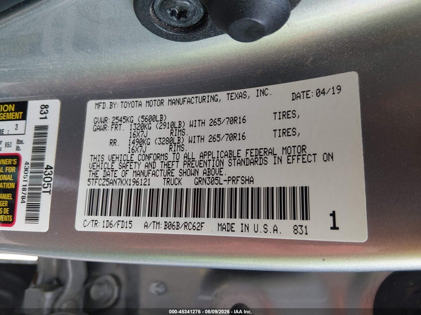 2019 Toyota Tacoma VIN 5TFCZ5AN7KX196121 IAAI salvage auction — REAR END, Clear (Indiana), sold $15,300 on 2026-07-15 (photo 9)