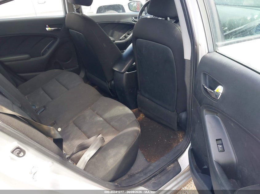 2014 Kia Forte VIN KNAFK4A66E5214383 IAAI salvage auction — NORMAL WEAR, Salvage Title, sold $375 on 2026-07-29 (photo 8)