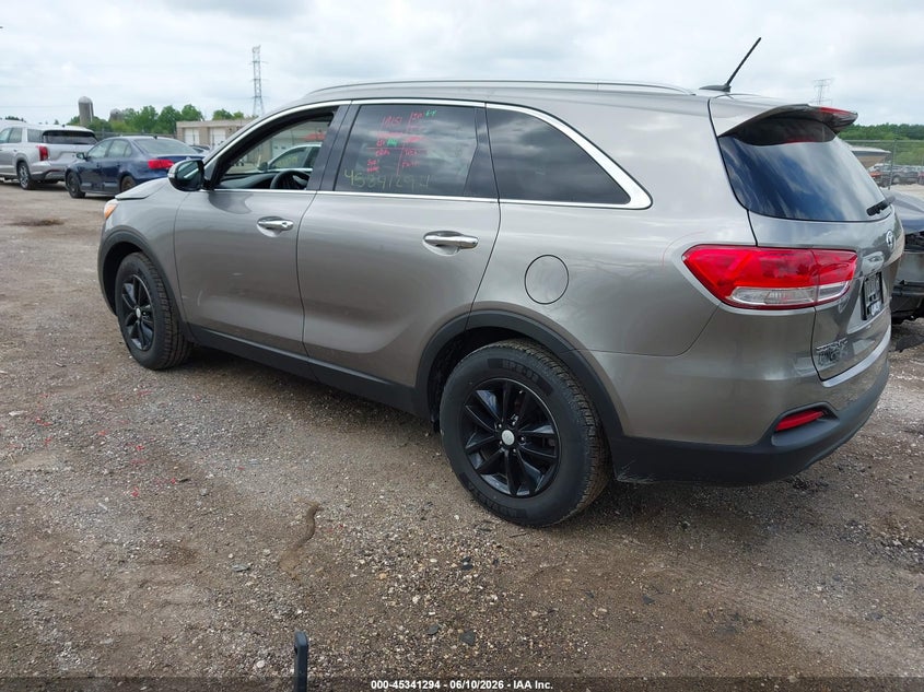 2017 Kia Sorento VIN 5XYPG4A34HG208527 IAAI salvage auction — RIGHT SIDE, Clear (Wisconsin), sold $2,000 on 2026-07-27 (photo 3)