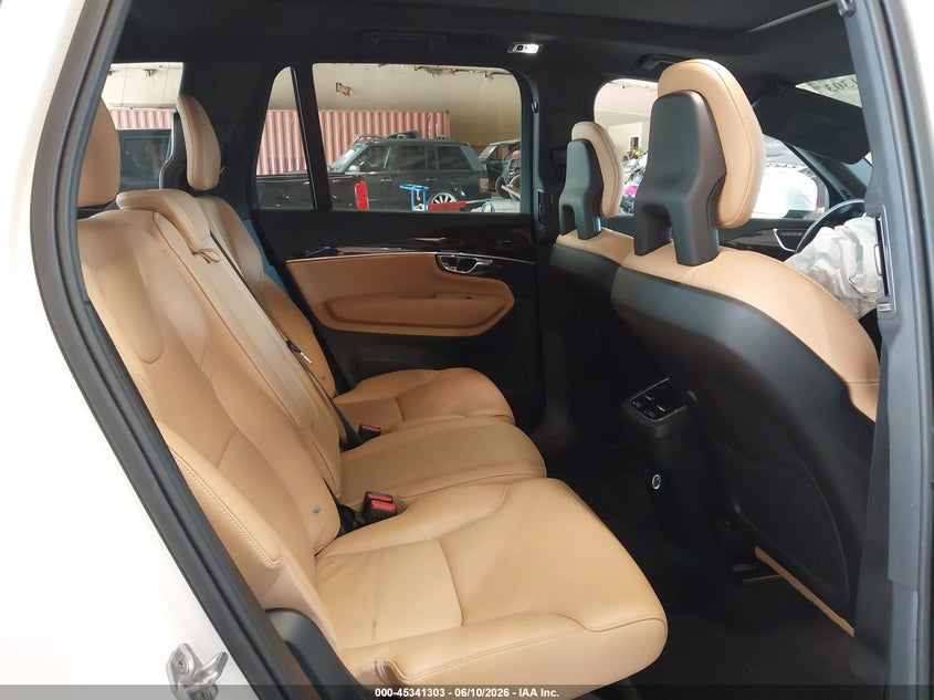 2016 Volvo Xc90 VIN YV4A22PK6G1040313 IAAI salvage auction — FRONT END, Salvage Title, sold $6,200 on 2026-08-20 (photo 8)