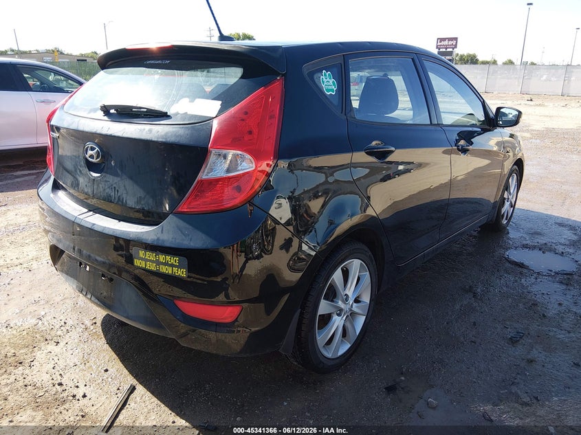 2013 Hyundai Accent VIN KMHCU5AE8DU078321 IAAI salvage auction — HAIL, Salvage Title, sold $1,225 on 2026-07-31 (photo 4)