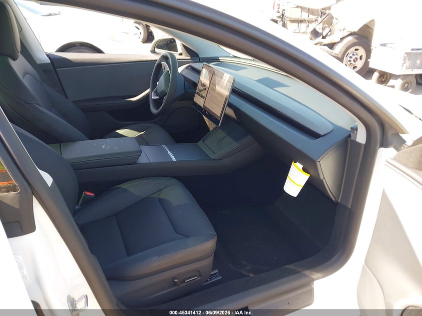 2026 Tesla Model 3 VIN 5YJ3E1EA3TF192512 IAAI salvage auction — RIGHT REAR, Salvage (California), sold $12,600 on 2026-07-30 (photo 5)