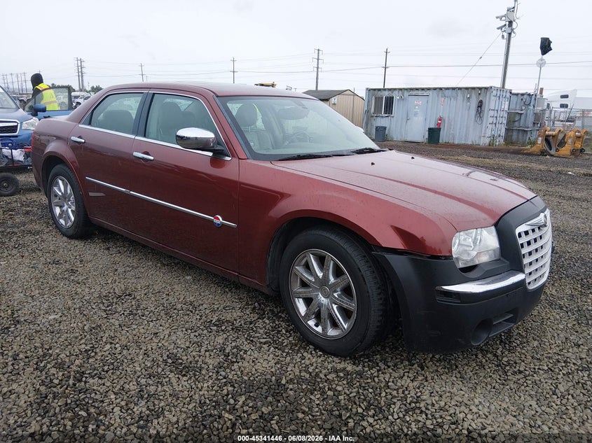 2007 Chrysler 300c VIN 2C3LA63H27H762870 IAAI salvage auction — NORMAL WEAR, Peddle Clear Public-Restricted (Oregon), sold $300 on 2026-07-15 (photo 1)