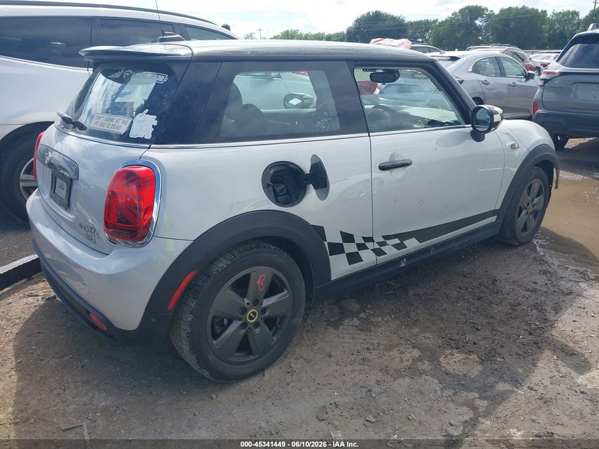 2020 Mini Hard top VIN WMWXP3C06L2M43671 IAAI salvage auction — FRONT END, Salvage Title, sold $3,000 on 2026-08-02 (photo 4)