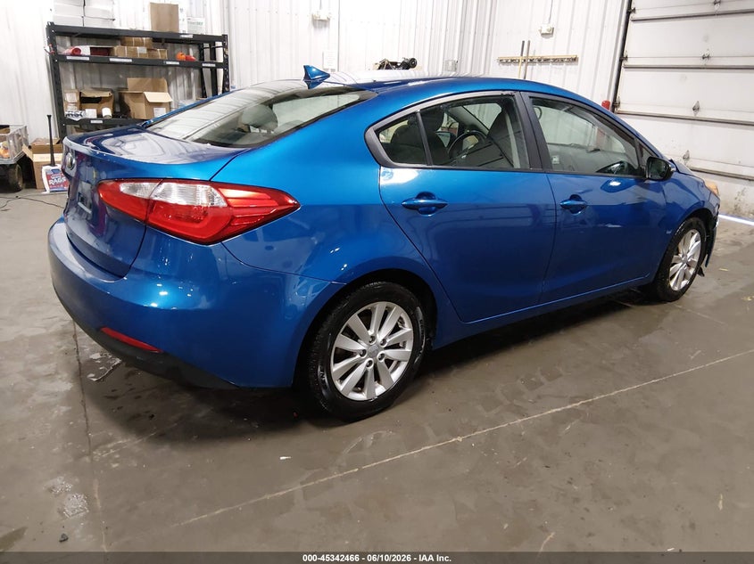 2015 Kia Forte VIN KNAFX4A61F5275062 IAAI salvage auction — FRONT END, Salvage Title, sold $650 on 2026-07-28 (photo 4)
