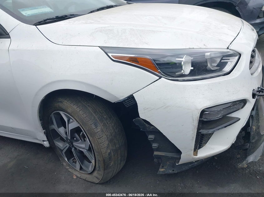 2021 Kia Forte VIN 3KPF24AD3ME403447 IAAI salvage auction — RIGHT FRONT, Salvage Title, sold $3,600 on 2026-07-25 (photo 6)