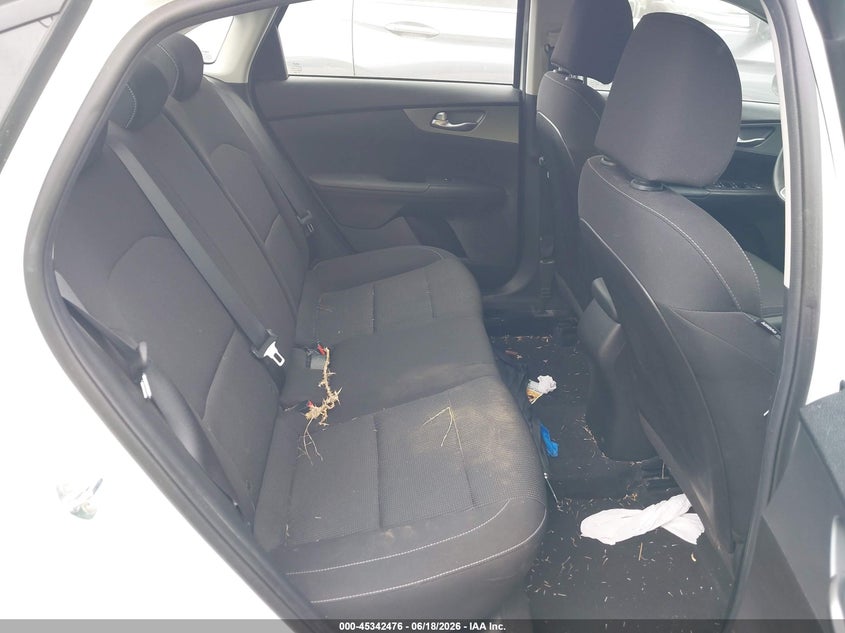 2021 Kia Forte VIN 3KPF24AD3ME403447 IAAI salvage auction — RIGHT FRONT, Salvage Title, sold $3,600 on 2026-07-25 (photo 8)