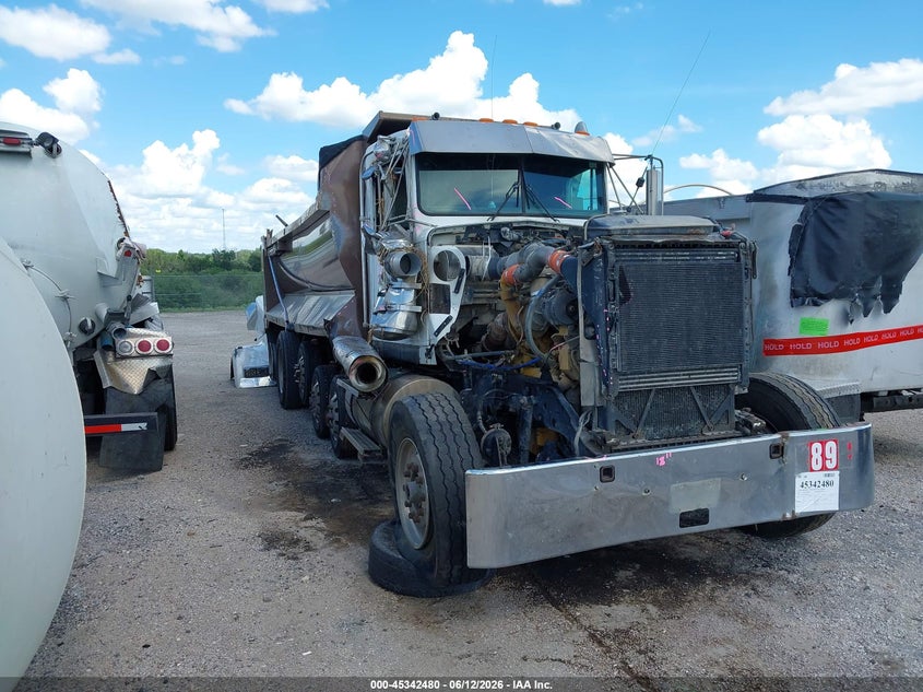 2001 Kenworth Construction VIN 1XKWDB9X81J865258 — IAAI salvage auction photo