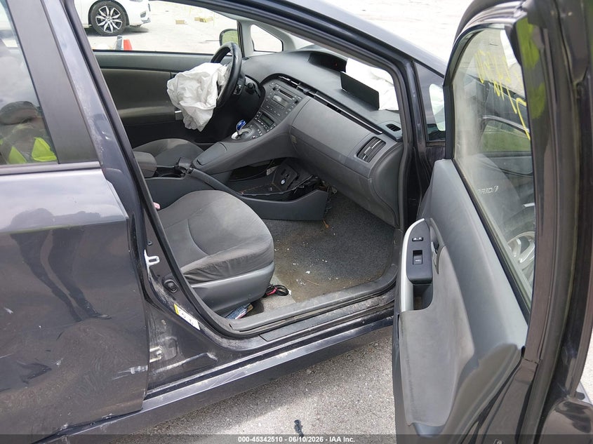 2011 Toyota Prius VIN JTDKN3DUXB5308579 IAAI salvage auction — RIGHT FRONT, Salvage (Missouri), sold $1,150 on 2026-07-09 (photo 5)