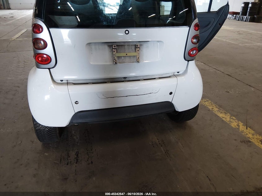 2006 Smart Fortwo VIN WME4503321J281267 IAAI salvage auction — REAR END, Salvage (Oregon), sold $75 on 2026-07-30 (photo 6)