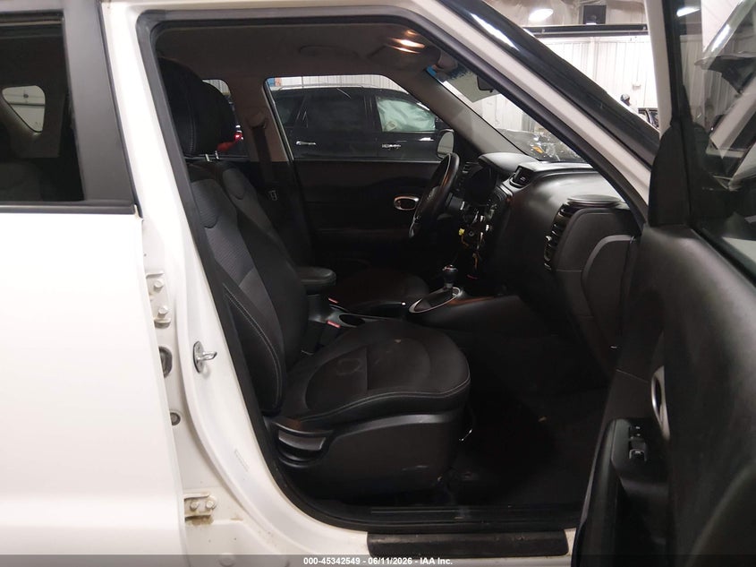 2017 Kia Soul VIN KNDJP3A5XH7410996 IAAI salvage auction — THEFT, Salvage (Iowa), sold $800 on 2026-07-25 (photo 5)