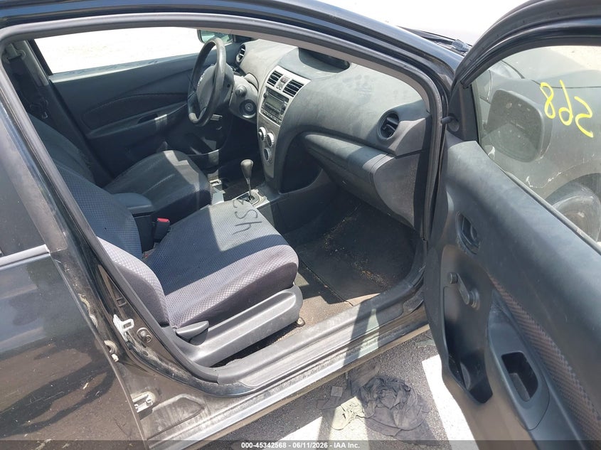2007 Toyota Yaris VIN JTDBT923771048272 IAAI salvage auction — NORMAL WEAR, Clear (Indiana), sold $375 on 2026-07-22 (photo 5)
