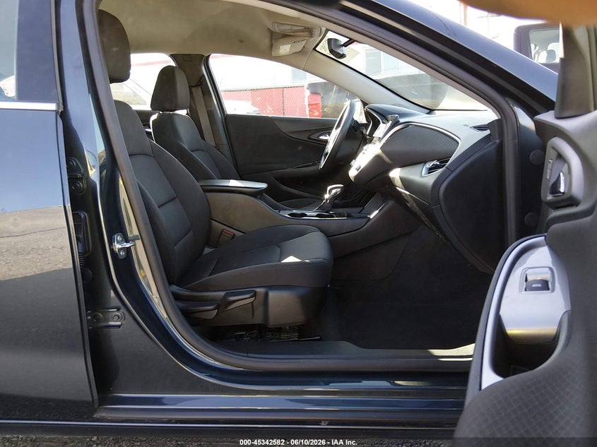 2021 Chevrolet Malibu VIN 1G1ZC5ST4MF001859 IAAI salvage auction — SIDE, Sf97 (California), sold $8,100 on 2026-07-28 (photo 5)