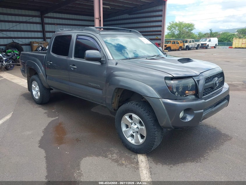 2011 Toyota Tacoma VIN 3TMJU4GN1BM117572 — IAAI salvage auction photo