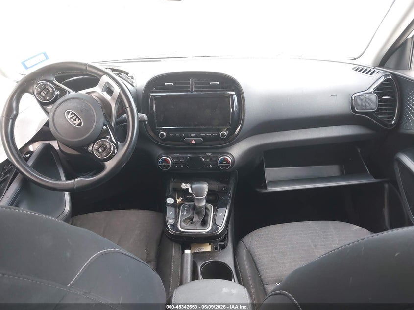 2020 Kia Soul VIN KNDJ33AU4L7718208 IAAI salvage auction — LEFT SIDE, Salvage (Texas), sold $925 on 2026-07-16 (photo 5)