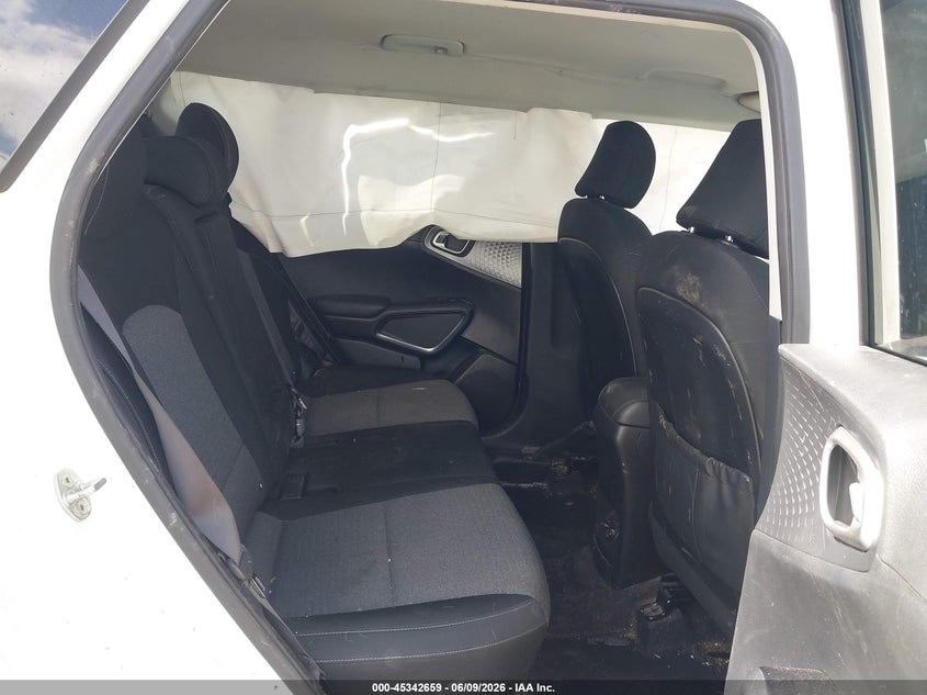 2020 Kia Soul VIN KNDJ33AU4L7718208 IAAI salvage auction — LEFT SIDE, Salvage (Texas), sold $925 on 2026-07-16 (photo 8)