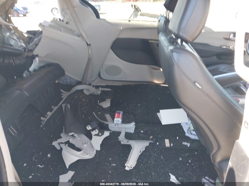 2017 Chrysler Pacifica VIN 2C4RC1BG3HR540541 IAAI salvage auction — REAR END, Salvage Title, sold $1,050 on 2026-08-01 (photo 8)