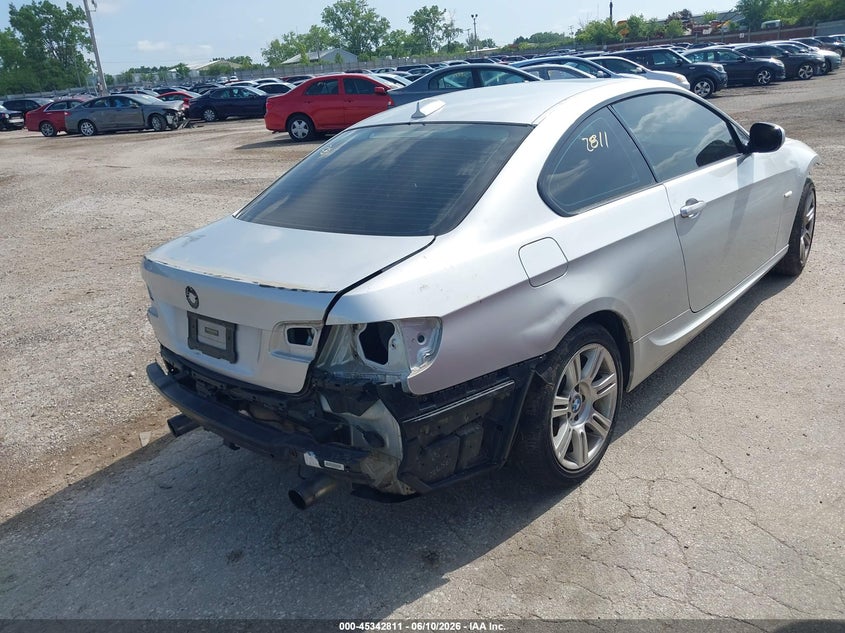 2011 BMW 3 series VIN WBAKF9C51BE620362 IAAI salvage auction — NORMAL WEAR, Clear (Illinois), sold $475 on 2026-07-20 (photo 4)