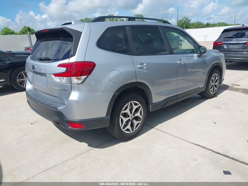 2021 Subaru Forester VIN JF2SKAJC2MH468001 IAAI salvage auction — HAIL, Original (Texas), sold $10,350 on 2026-07-17 (photo 4)