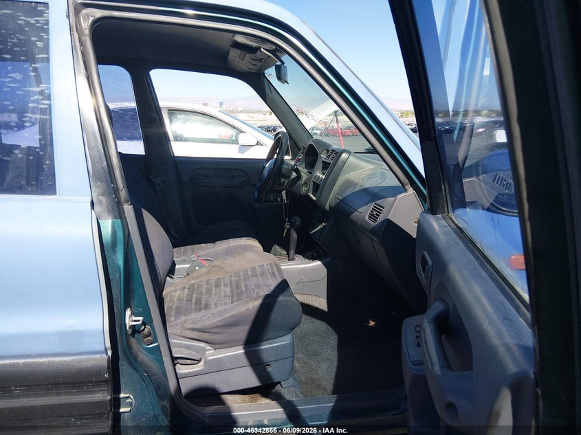 1997 Toyota Rav4 VIN JT3GP10VXV0016052 IAAI salvage auction — NORMAL WEAR, Clear (Nevada), sold $375 on 2026-07-17 (photo 5)
