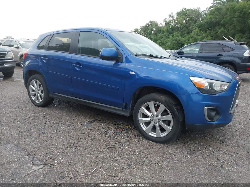 2015 Mitsubishi Outlander VIN 4A4AR3AW1FE048481 IAAI salvage auction — NORMAL WEAR, Salvage Title, sold $650 on 2026-07-22 (photo 1)