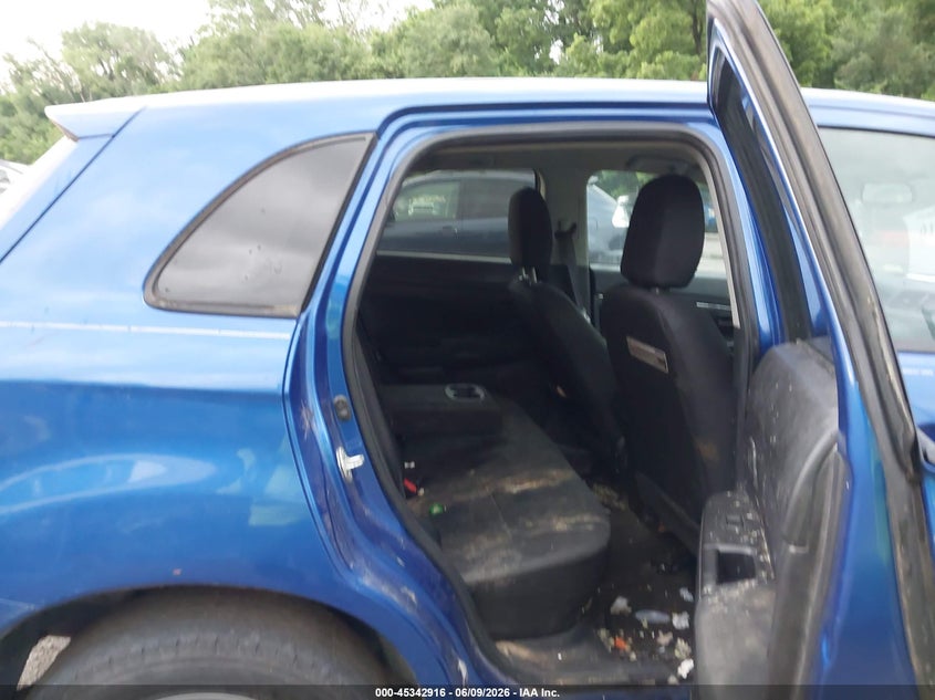 2015 Mitsubishi Outlander VIN 4A4AR3AW1FE048481 IAAI salvage auction — NORMAL WEAR, Salvage Title, sold $650 on 2026-07-22 (photo 8)