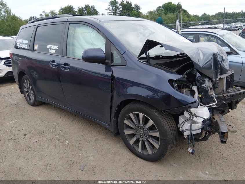 2019 Toyota Sienna VIN 5TDJZ3DC8KS220468 IAAI salvage auction — FRONT END, Salvage (Massachusetts), sold $2,000 on 2026-07-17 (photo 1)