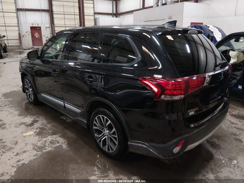 2018 Mitsubishi Outlander VIN JA4AZ3A33JJ006143 IAAI salvage auction — FRONT END, Salvage Title, sold $2,000 on 2026-07-17 (photo 3)