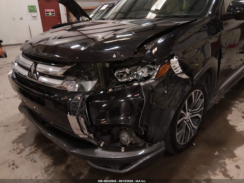 2018 Mitsubishi Outlander VIN JA4AZ3A33JJ006143 IAAI salvage auction — FRONT END, Salvage Title, sold $2,000 on 2026-07-17 (photo 6)