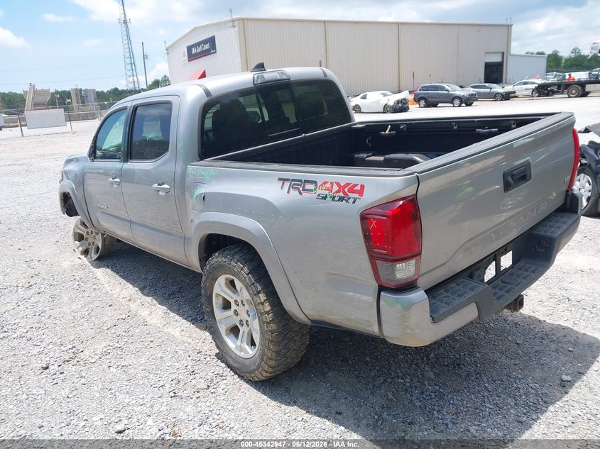 2018 Toyota Tacoma VIN 5TFCZ5AN6JX135342 IAAI salvage auction — FRONT END, Salvage Title, sold $8,200 on 2026-07-24 (photo 3)