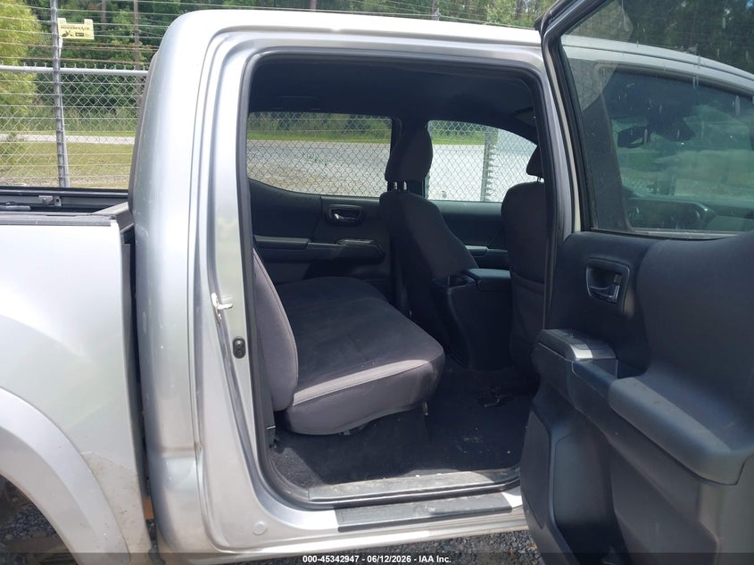2018 Toyota Tacoma VIN 5TFCZ5AN6JX135342 IAAI salvage auction — FRONT END, Salvage Title, sold $8,200 on 2026-07-24 (photo 8)