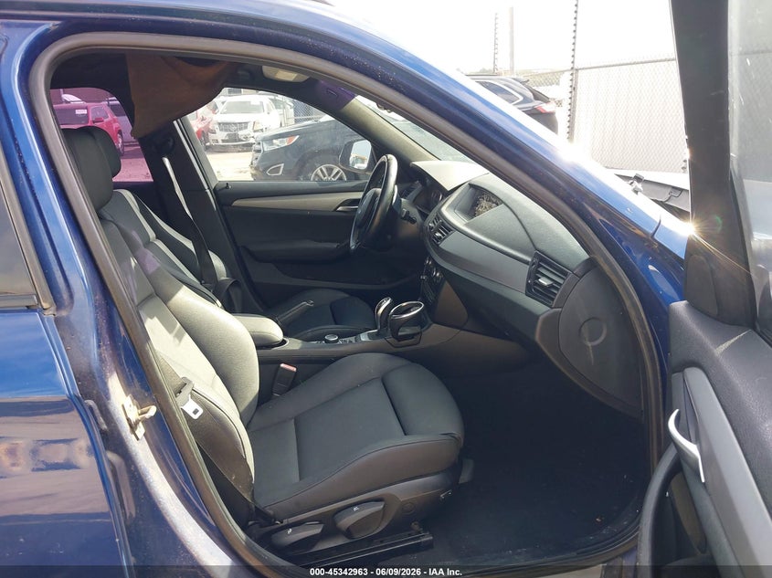 2014 BMW X1 VIN WBAVM1C53EVW47202 IAAI salvage auction — NORMAL WEAR, Clear - Public Restricted (Oklahoma), sold $325 on 2026-07-08 (photo 5)