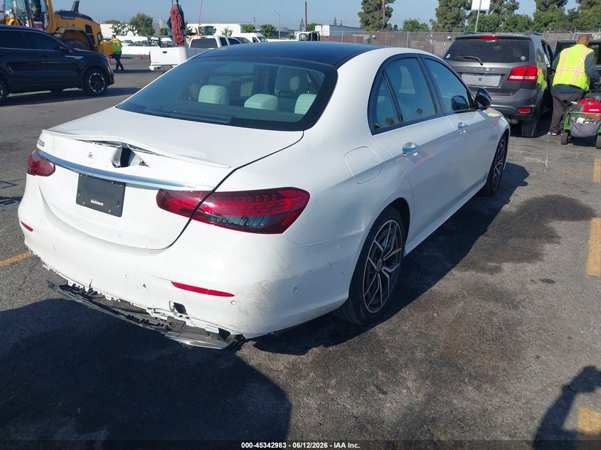 2023 Mercedes-benz E-klasse VIN W1KZF8DB5PB187112 IAAI salvage auction — REAR END, Salvage (California), sold $25,950 on 2026-07-29 (photo 4)