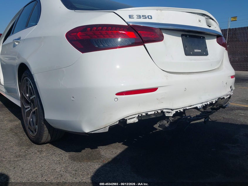 2023 Mercedes-benz E-klasse VIN W1KZF8DB5PB187112 IAAI salvage auction — REAR END, Salvage (California), sold $25,950 on 2026-07-29 (photo 6)