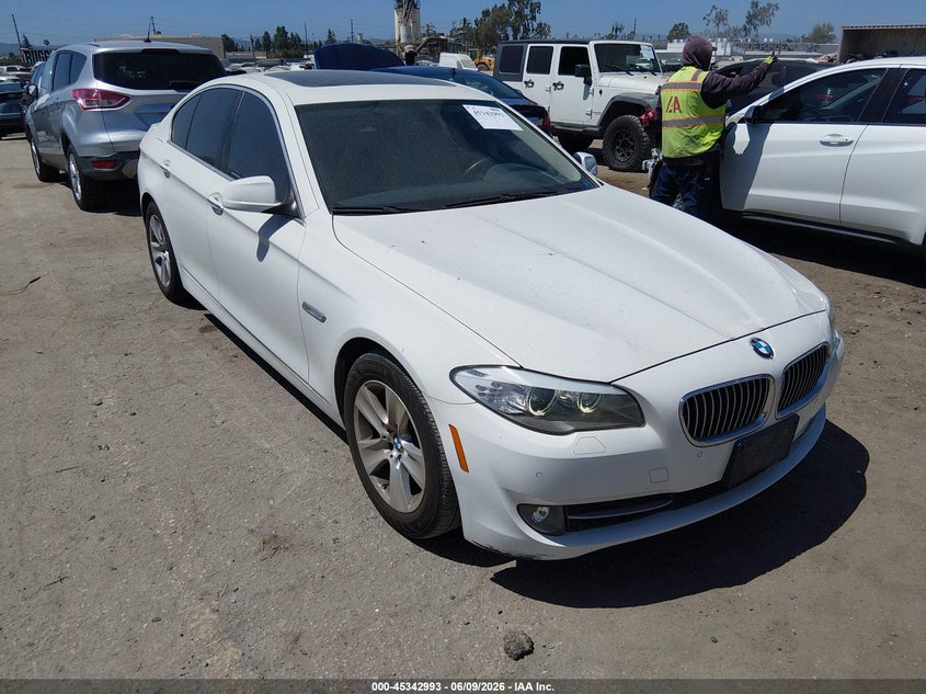 2012 BMW 5er VIN WBAXG5C55CDX03831 IAAI salvage auction — NORMAL WEAR, Salvage Title, sold $1,650 on 2026-07-08 (photo 1)