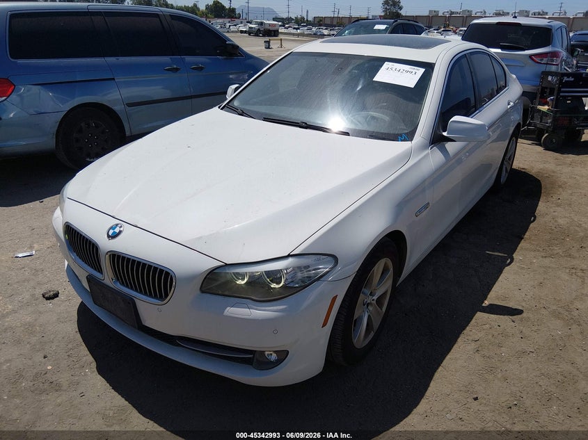 2012 BMW 5er VIN WBAXG5C55CDX03831 IAAI salvage auction — NORMAL WEAR, Salvage Title, sold $1,650 on 2026-07-08 (photo 2)