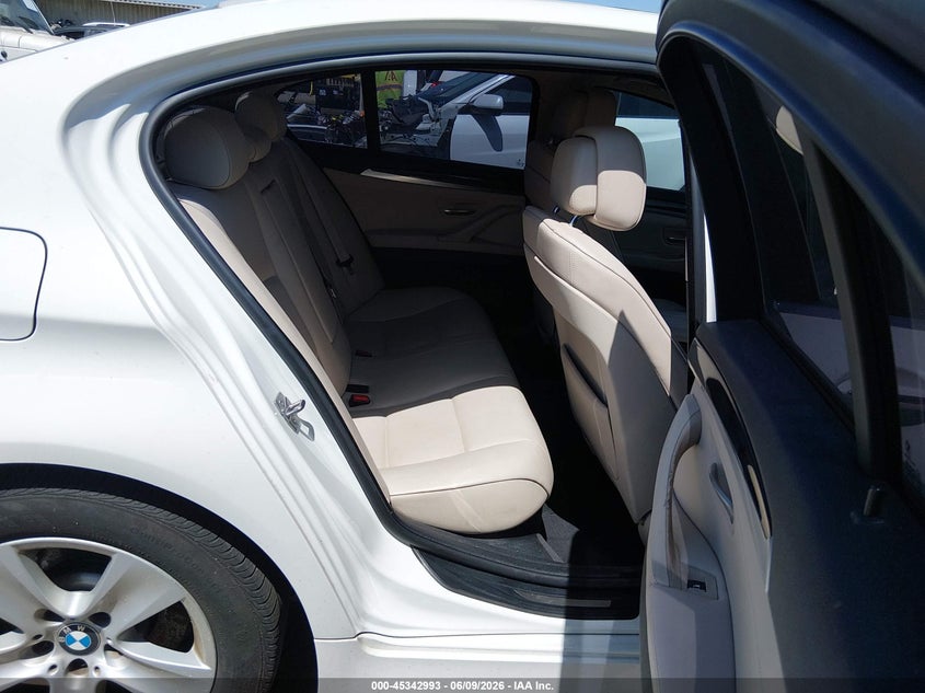2012 BMW 5er VIN WBAXG5C55CDX03831 IAAI salvage auction — NORMAL WEAR, Salvage Title, sold $1,650 on 2026-07-08 (photo 8)