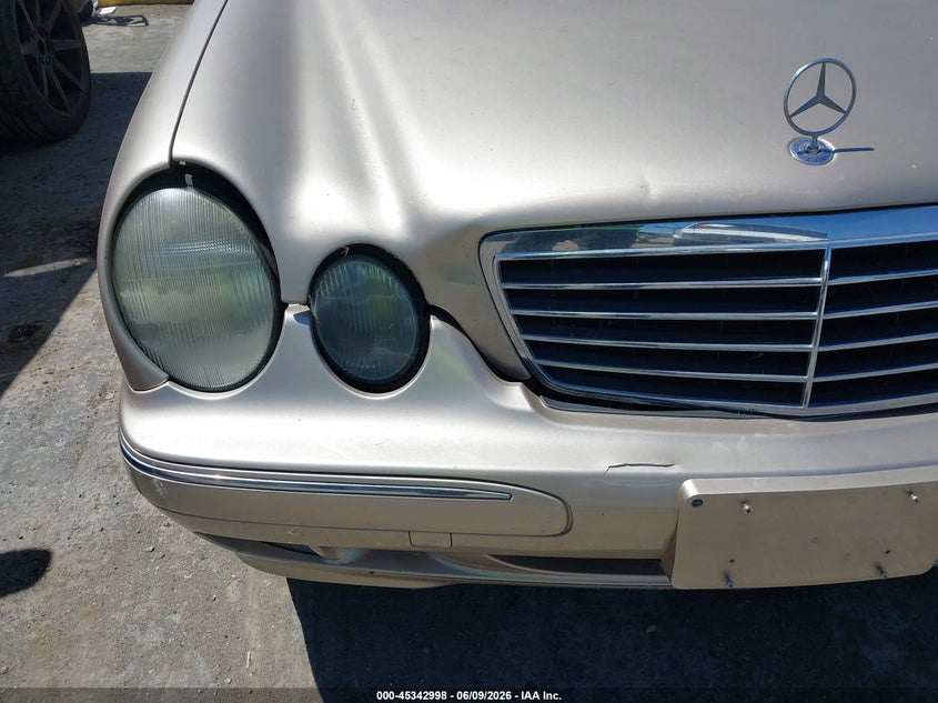 2000 Mercedes-benz E-klasse VIN WDBJF65J2YB096350 IAAI salvage auction — NORMAL WEAR, Clear - Dealer Only (California), sold $375 on 2026-07-09 (photo 6)