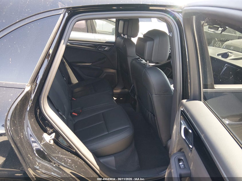 2023 Porsche Macan VIN WP1AA2A58PLB16982 IAAI salvage auction — LEFT FRONT, Salvage Title, sold $27,550 on 2026-08-17 (photo 8)