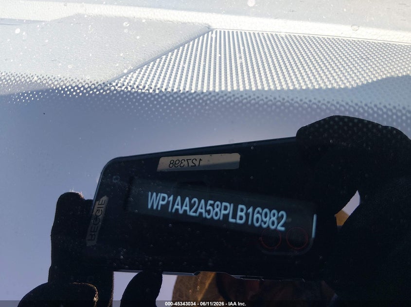 2023 Porsche Macan VIN WP1AA2A58PLB16982 IAAI salvage auction — LEFT FRONT, Salvage Title, sold $27,550 on 2026-08-17 (photo 9)