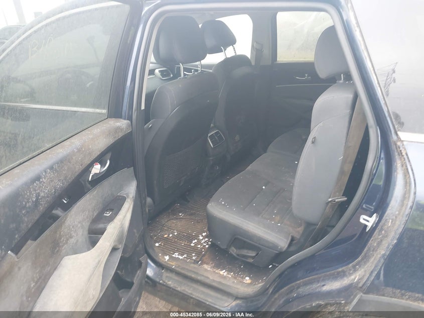 2016 Kia Sorento VIN 5XYPGDA38GG146046 IAAI salvage auction — NORMAL WEAR, Clear (Indiana), sold $1,200 on 2026-07-15 (photo 8)
