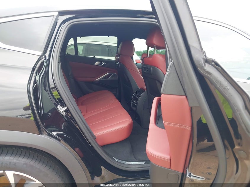 2022 BMW X6 VIN 5UXCY6C06N9N23934 IAAI salvage auction — WATER/FLOOD, Salvage (Texas), sold $26,250 on 2026-07-09 (photo 8)