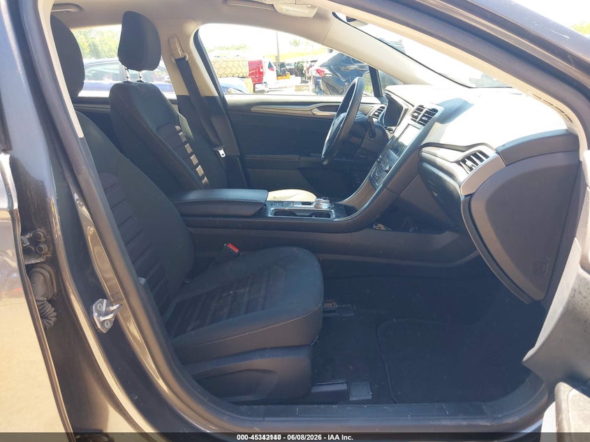 2020 Ford Fusion VIN 3FA6P0LU2LR119229 IAAI salvage auction — NORMAL WEAR, Sf97 (New Hampshire), sold $8,600 on 2026-07-31 (photo 5)