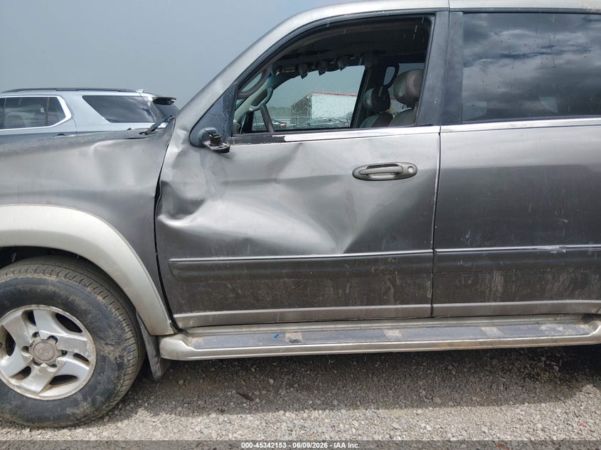 2004 Toyota Sequoia VIN 5TDZT34A84S211629 IAAI salvage auction — LEFT SIDE, Salvage (Texas), sold $250 on 2026-07-15 (photo 6)