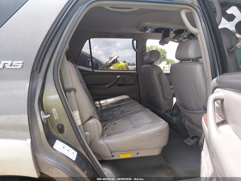 2004 Toyota Sequoia VIN 5TDZT34A84S211629 IAAI salvage auction — LEFT SIDE, Salvage (Texas), sold $250 on 2026-07-15 (photo 8)