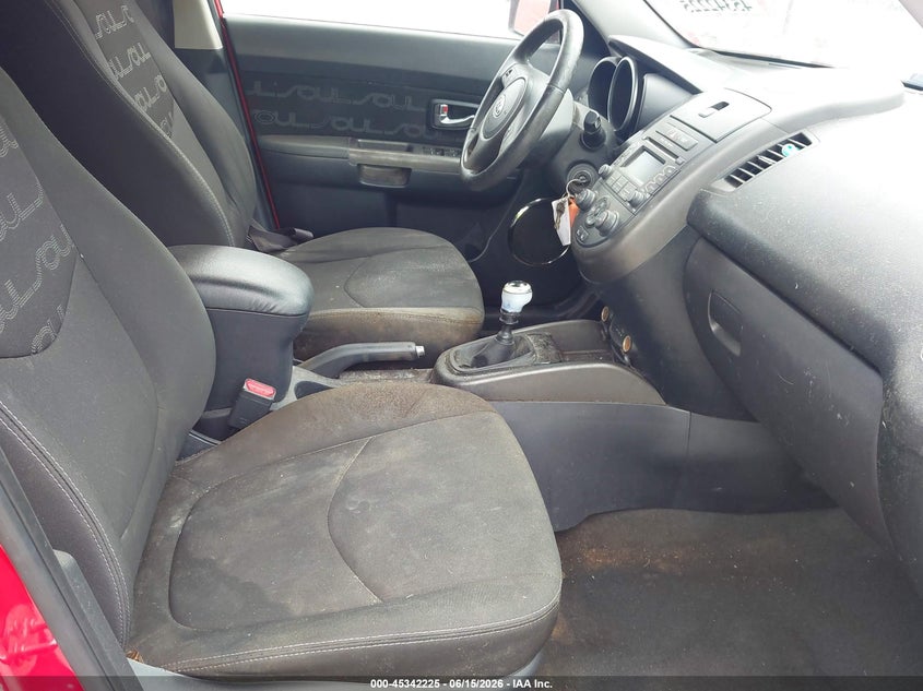 2012 Kia Soul VIN KNDJT2A68C7420854 IAAI salvage auction — NORMAL WEAR, Clear (Florida), sold $500 on 2026-07-16 (photo 5)